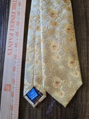 Haines & Bonner Of London Hand Made Silk Yellow Floral Necktie